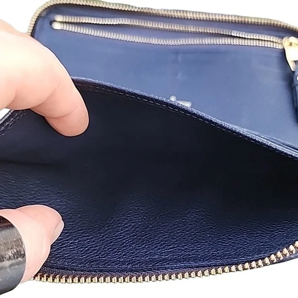 LOUIS VUITTON EMPREINTE LONG WALLET - Picture 5 of 6